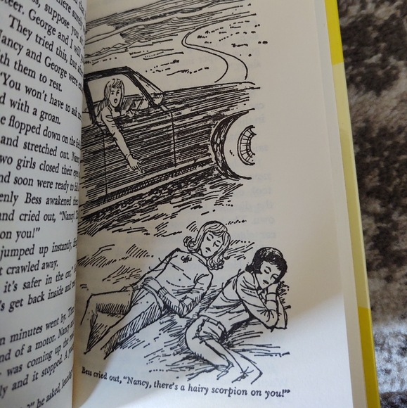 (6) Nancy Drew Mystery Stories by Carolyn Keene - Picture 10 of 12